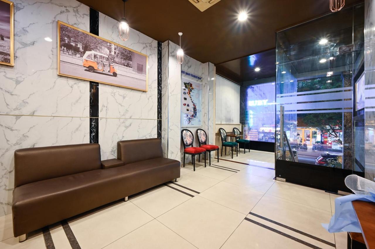 Khách sạn The Noble Swan New World 3*