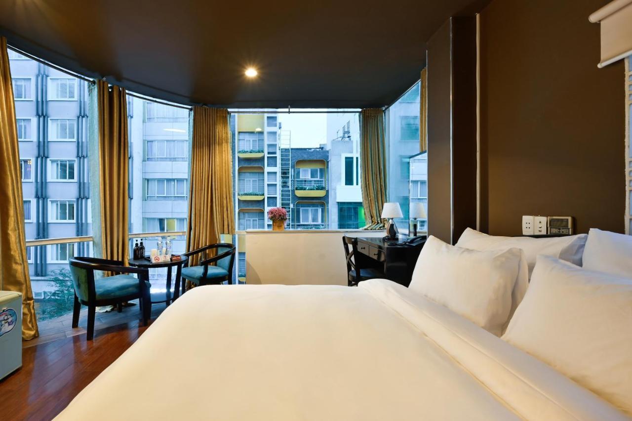 The Noble Swan New World Khách sạn