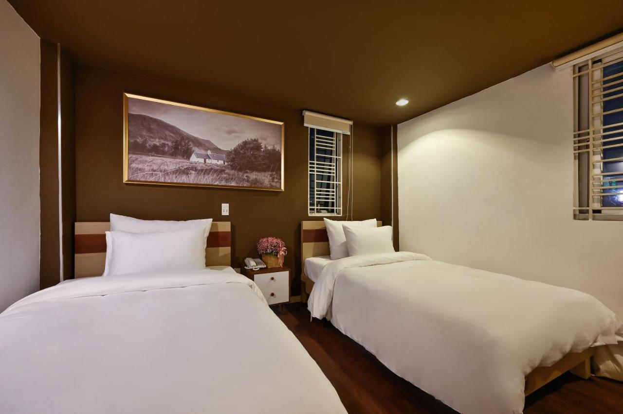 The Noble Swan New World Khách sạn 3*